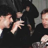 Zappa and Vaclav Havel 1990.jpg